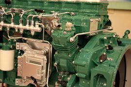 奥威6DLD系列&nbsp;发动机外观                                                图片