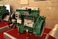 锡柴CA6DL1-28E4U2 280马力 7.7L 国四 柴油发动机