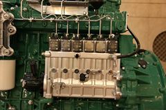 锡柴CA6DL1-28E4U2 280马力 7.7L 国四 柴油发动机