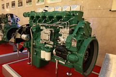 锡柴CA6DN1-39E4 390马力 12.5L 国四 柴油发动机