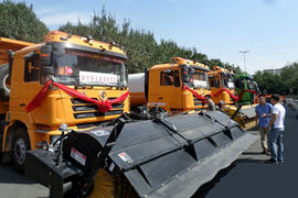 德龙F3000底盘&nbsp;除雪车外观图片