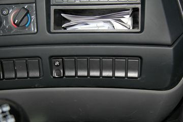 �������ó� �����ؿ� 245���� 6X2 9.6����ʽ�ػ�������ͼƬ