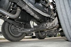 东风商用车 天龙重卡 245马力 6X2 9.6米厢式载货车底盘(DFL5253XXYAX1B)