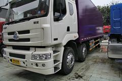 东风柳汽 乘龙M5重卡 245马力 6X2 9.6米排半厢式载货车(LZ5200XXYM5CA) 东风柳汽 乘龙M5重卡 245马力 6X2 9.6米排半厢式载货车(LZ5200XXYM5CA)