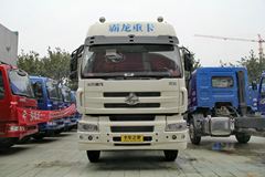 东风柳汽 乘龙M5重卡 245马力 6X2 9.6米排半厢式载货车(LZ5200XXYM5CA) 东风柳汽 乘龙M5重卡 245马力 6X2 9.6米排半厢式载货车(LZ5200XXYM5CA)