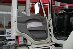 东风柳汽 乘龙M5重卡 245马力 6X2 9.6米排半厢式载货车(LZ5200XXYM5CA) 东风柳汽 乘龙M5重卡 245马力 6X2 9.6米排半厢式载货车(LZ5200XXYM5CA)