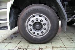 东风柳汽 乘龙M5重卡 245马力 6X2 9.6米排半厢式载货车(LZ5200XXYM5CA) 东风柳汽 乘龙M5重卡 245马力 6X2 9.6米排半厢式载货车(LZ5200XXYM5CA)