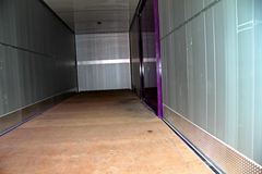 东风柳汽 乘龙M5重卡 245马力 6X2 9.6米排半厢式载货车(LZ5200XXYM5CA) 东风柳汽 乘龙M5重卡 245马力 6X2 9.6米排半厢式载货车(LZ5200XXYM5CA)