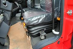 一汽柳特 金大陆重卡 350马力 8X4 7.6米自卸车(LZT3310P31K2E4T4A93)