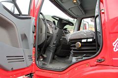 一汽柳特 金陆中卡 180马力 4X2 4.75米自卸车(LZT3161P61K2E4A90)