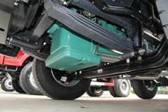 一汽柳特 新安捷(L5R)重卡 350马力 6X2 LNG长头牵引车(CA4252N2E5R5T3A90)