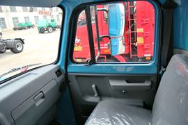 神力L4&nbsp;自卸车驾驶室                                               图片