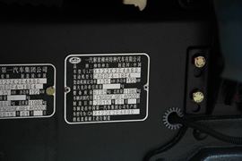 神力L4&nbsp;自卸车底盘                                                图片