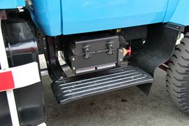 神力L4&nbsp;自卸车底盘                                                图片