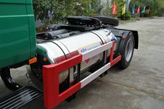一汽柳特 经济型长头中卡 170马力 4X2 LNG牵引车(CA4141N2E5A95)