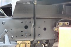 解放 J6F 130马力 4.21米单排厢式轻卡(带尾板)(CA5041XXYP40K2L1E4A84-3)