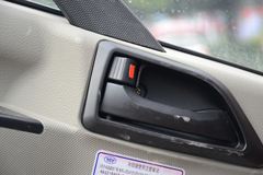 解放 虎V 124马力 3560轴距单排轻卡底盘(CA1081P40K2L2BE4A84)