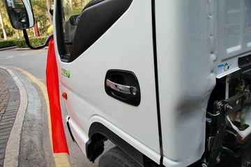 ���� ˧��E330 120���� 4.15�׵�����ʽ�Ῠ����ͼƬ