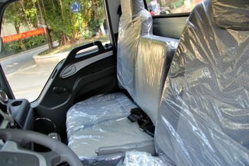 ���� ˧��E330 120���� 4.15�׵�����ʽ�Ῠ����ͼƬ