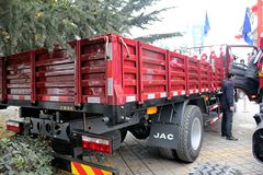 江淮帅铃 威司达W530中卡 160马力 4X2 6.75米栏板载货车(HFC1162P70K1E1)