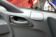 江淮帅铃 威司达W530中卡 165马力 4X2 7.5米厢式载货车底盘(HFC5162XXYP70K1E1)