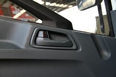 跃进 超越C500-33 140马力 4.1米单排栏板轻卡(上菲红)(NJ1041ZFDCWZ)