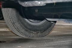 跃进 超越C500-33 140马力 4.1米单排栏板轻卡(上菲红)(NJ1041ZFDCWZ)