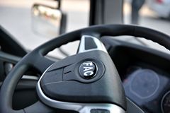 一汽凌河 102马力 4.18米单排栏板轻卡(CAL1041DCRE4A)