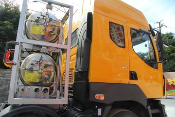 �������� ����M5�ؿ� 375���� 6X2 LNGǣ����(LZ4240M5CB)ͼƬ