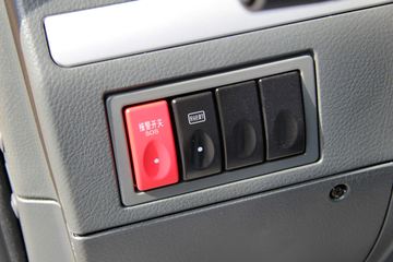 �������� ����M5�ؿ� 375���� 6X2 LNGǣ����(LZ4240M5CB)ͼƬ