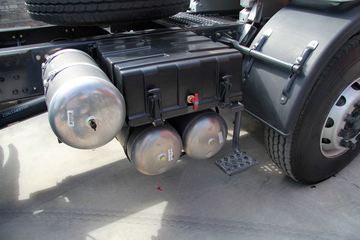 �������� ����M5�ؿ� 375���� 6X2 LNGǣ����(LZ4240M5CB)ͼƬ