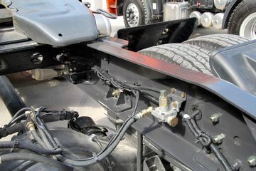 �������� ����M5�ؿ� 375���� 6X2 LNGǣ����(LZ4240M5CB)ͼƬ