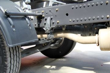 �������� ����M5�ؿ� 375���� 6X2 LNGǣ����(LZ4240M5CB)ͼƬ