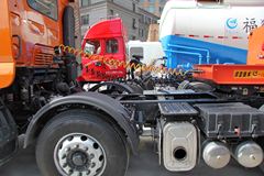 东风柳汽 乘龙M5重卡 400马力 6X2牵引车(LZ4241M5CA)