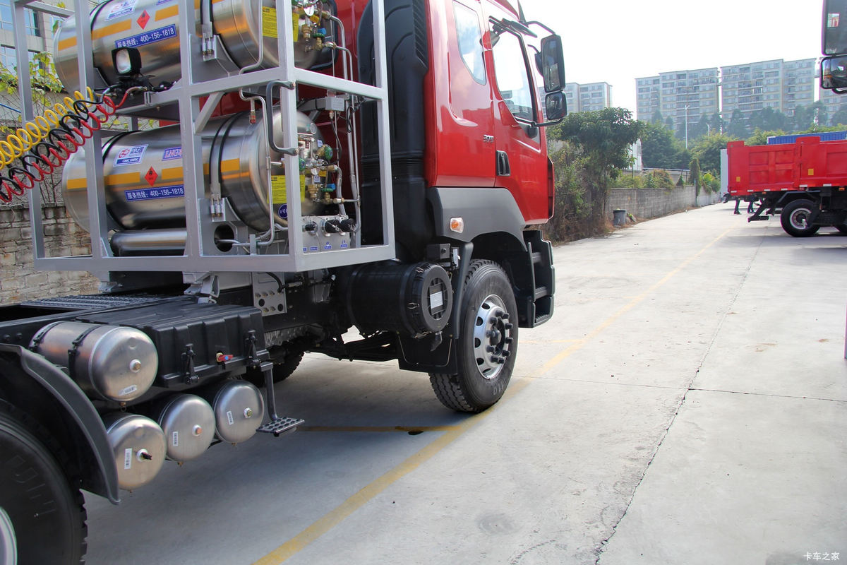  M5ؿ 375 6X4 LNGǣ(LZ4250M5DB)                                                