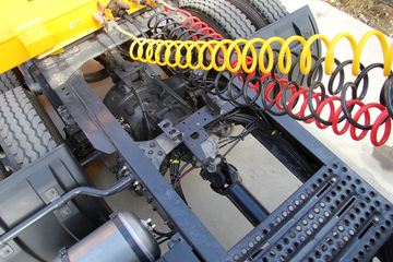 �������� ����M5�ؿ� 375���� 6X4 LNGǣ����(LZ4250M5DB)ͼƬ