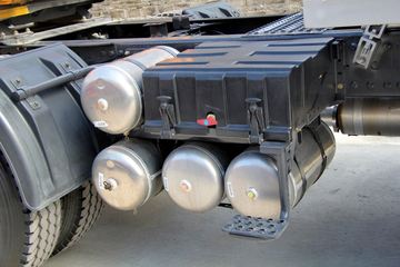 �������� ����M5�ؿ� 375���� 6X4 LNGǣ����(LZ4250M5DB)ͼƬ