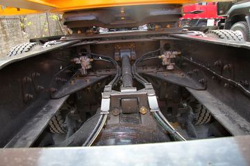 �������� ����M5�ؿ� 375���� 6X4 LNGǣ����(LZ4250M5DB)ͼƬ