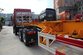 乘龙M5&nbsp;牵引车上装                                                图片