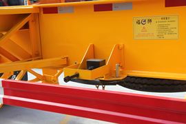 乘龙M5&nbsp;牵引车上装                                                图片