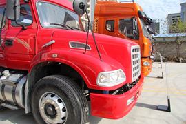 龙卡&nbsp;牵引车外观                                                图片