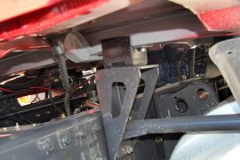 龙卡&nbsp;牵引车底盘                                                图片