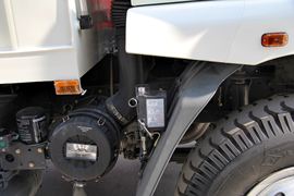 东风柳汽底盘&nbsp;垃圾运输车底盘图片