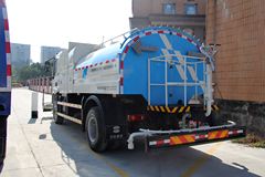 东风柳汽 乘龙 210马力 4X2 清洗车(中联牌)(ZLJ5162GQXLZE4)