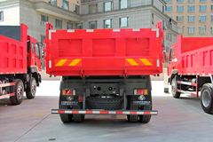 东风柳汽 乘龙M5 240马力 4X2 5.6米自卸车(LZ3122M3AA)