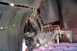 乘龙M5&nbsp;自卸车底盘                                                图片