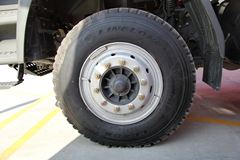 东风柳汽 乘龙M5 240马力 4X2 5.6米自卸车(LZ3122M3AA)
