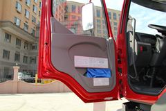 东风柳汽 乘龙M5 320马力 8X4 6.8米自卸车(LZ3317M5FA)