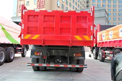 东风柳汽 乘龙M5 385马力 6X4 6.8米自卸车(LZ3254M5DA2)