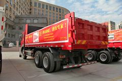 东风柳汽 乘龙M5 385马力 6X4 6.8米自卸车(LZ3254M5DA2)
